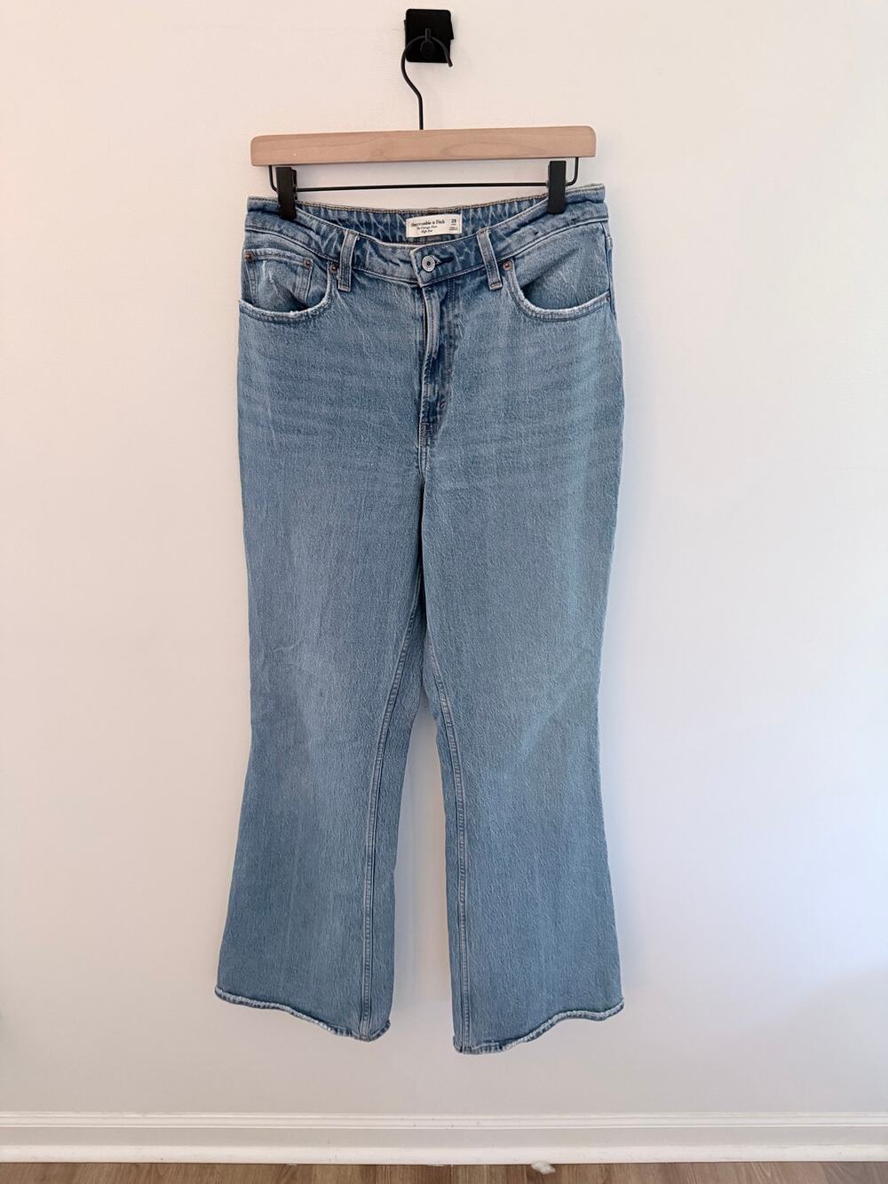 Abercrombie & Fitch The Vintage Flare Light Wash High Rise Curve Jeans-Size 29L